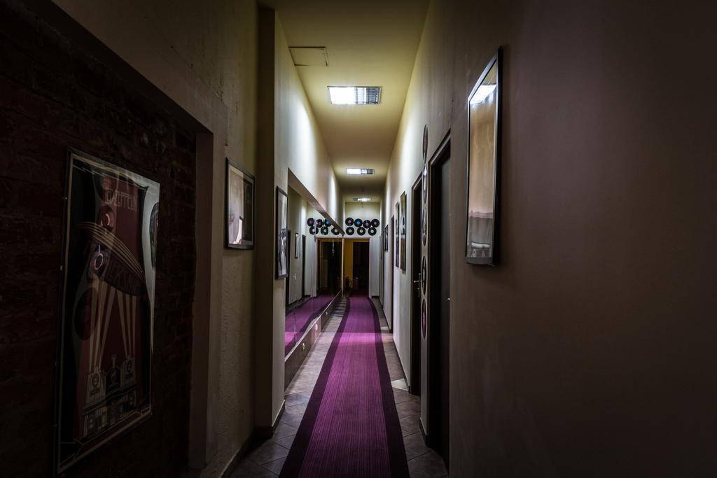 Music Hostel Piotrkowska Łódź Extérieur photo